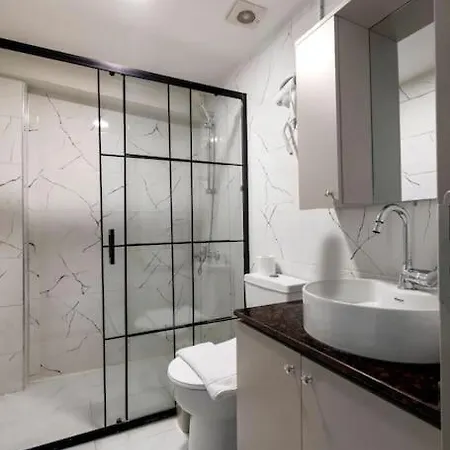 Cozy & Comfy Studio At Beyoglu - 45 *